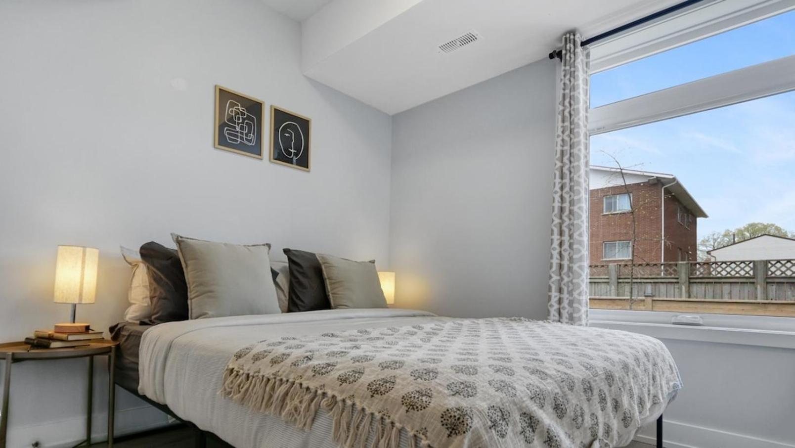 2br Boho Townhouse - Walk To Falls, Free Parking *